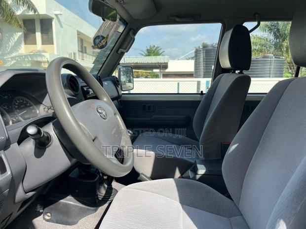 Toyota Land Cruiser 2019 White