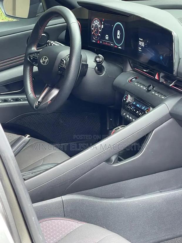 Hyundai Elantra 2024 Gray