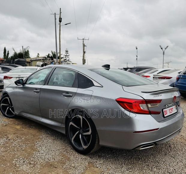 Honda Accord 2022 Silver