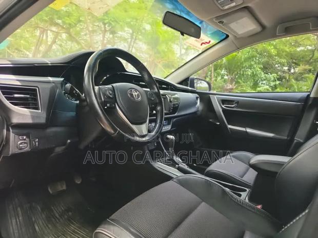 Toyota Corolla S 4dr Sedan (1.8L 4cyl CVT) 2016 Silver