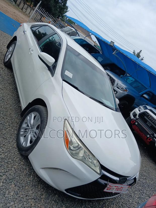 Toyota Camry 2016 White