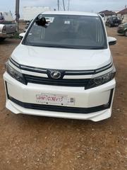 Toyota Voxy X 4WD 7-Seater 2015 White for sale