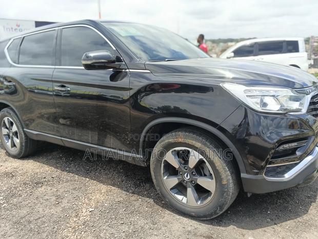 SsangYong Rexton 2018 Black