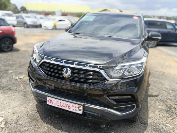 SsangYong Rexton 2018 Black