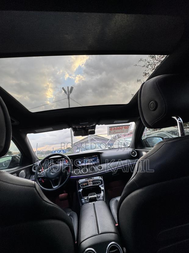 Mercedes-Benz E300 2018 Black
