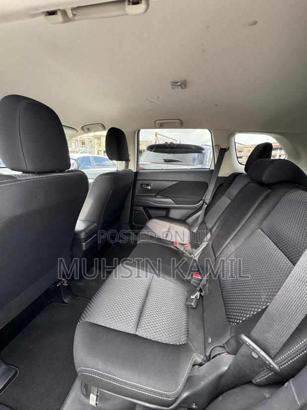 Mitsubishi Outlander 2018 White