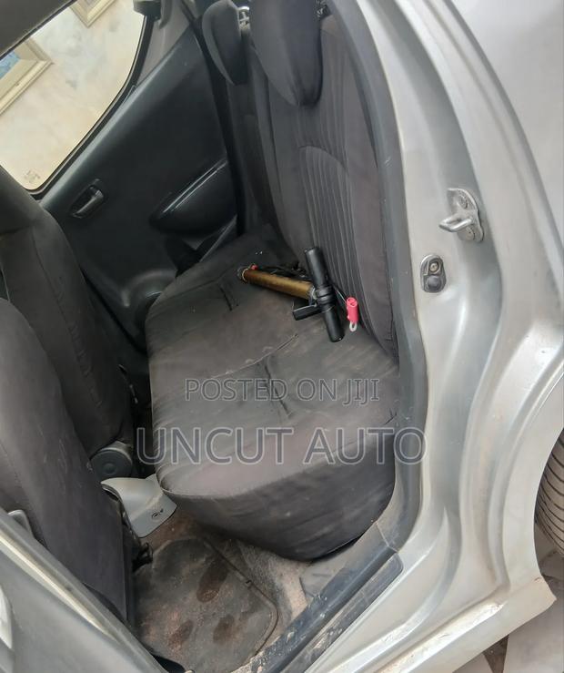 Nissan Pixo 1.0 FWD 2011 Gray