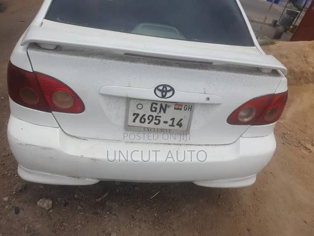 Toyota Corolla 2006 White
