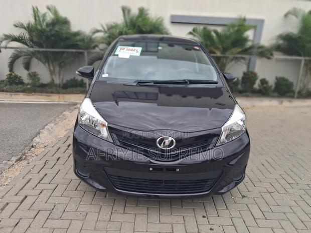 Toyota Vitz 2014 Purple