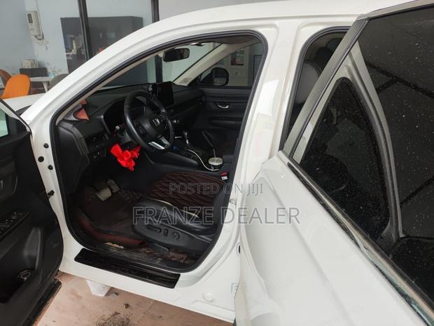 New Honda CR-V 2025 White