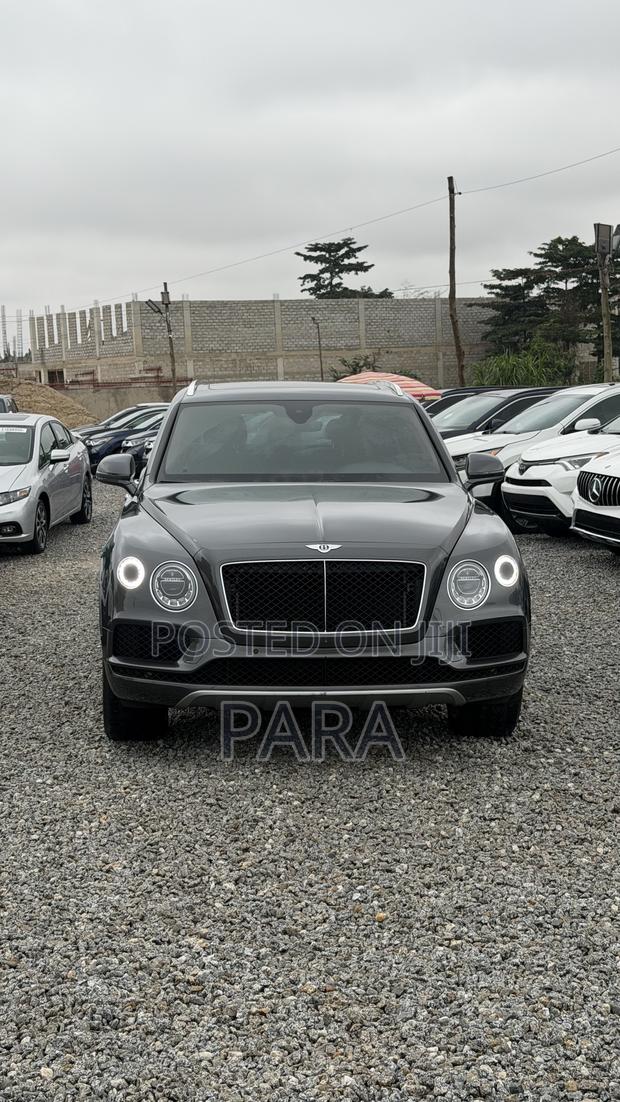 Bentley Bentayga V8 AWD 2020 Gray