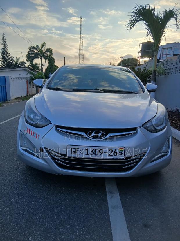 Hyundai Elantra SE 4dr Sedan (1.8L 4cyl 6A) 2015 Silver