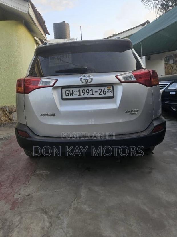Toyota RAV4 Limited AWD (2.5L 4cyl 6A) 2016 Silver