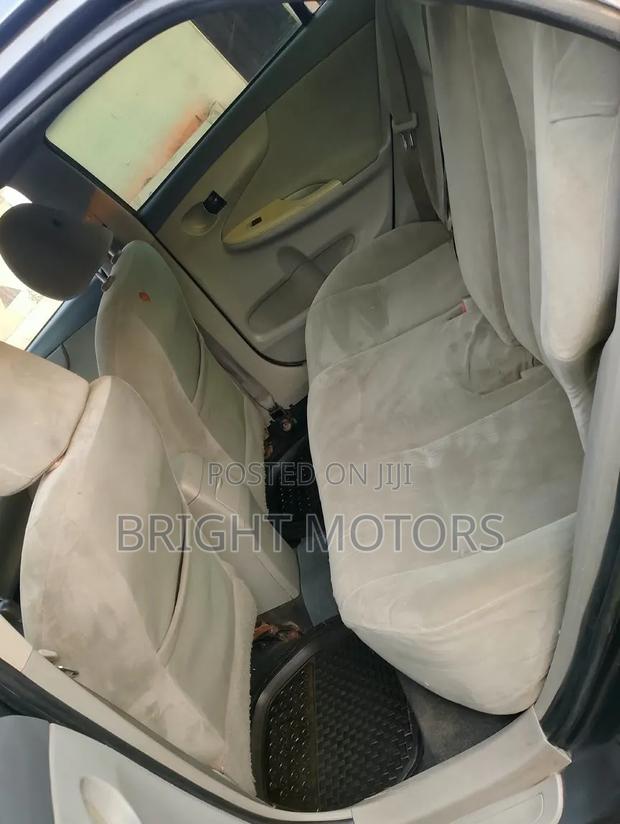 Toyota Corolla S 4dr Sedan (1.8L 4cyl 4A) 2010 Beige