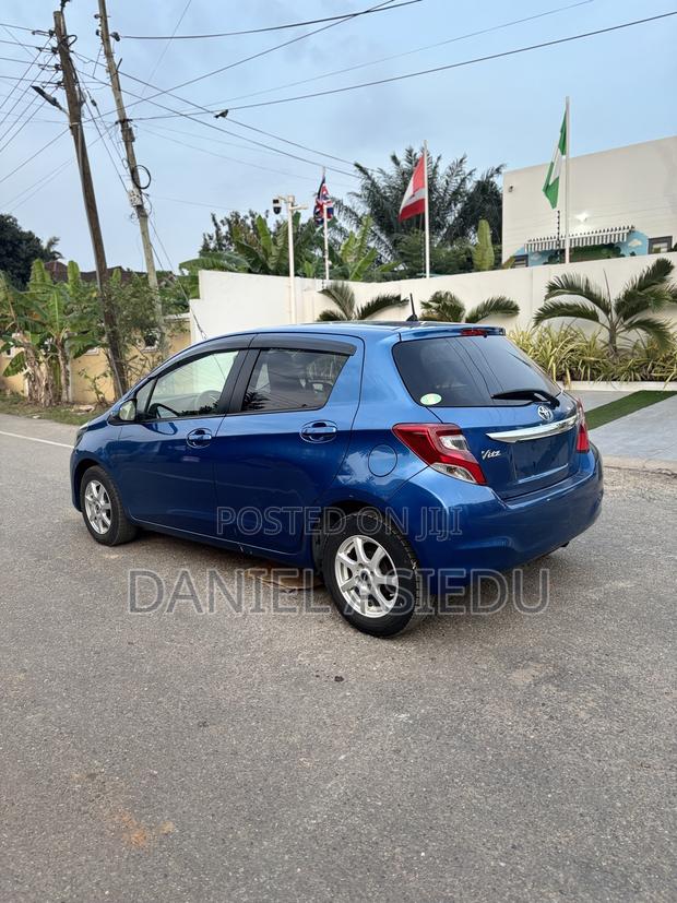 Toyota Vitz 1.3 AWD 3dr 2015 Blue