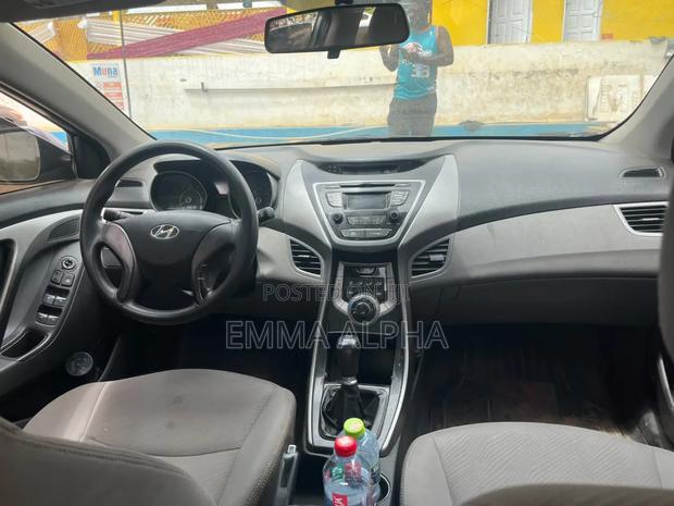 Hyundai Elantra 2013 Gray