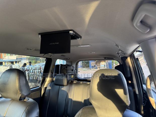 Toyota Voxy 2012 Black