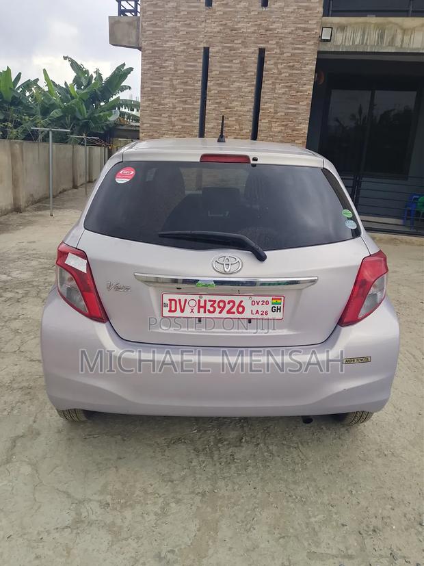 Toyota Vitz 2013 Purple
