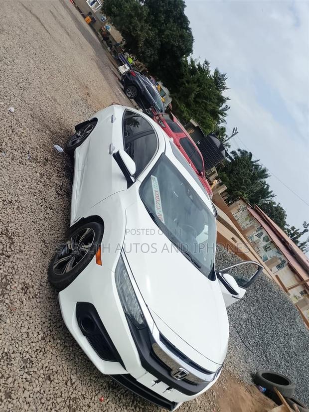 Honda Civic 2017 White