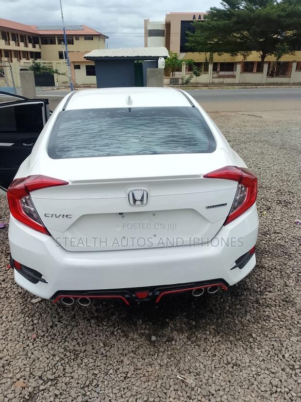 Honda Civic 2017 White