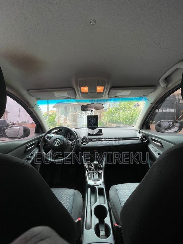Toyota Yaris iA 1.5 FWD 2017 White