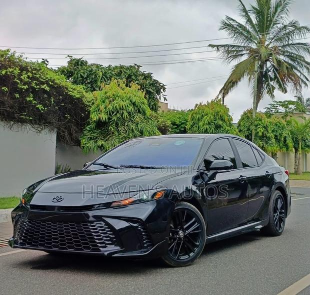 Toyota Camry 2025 Black