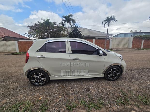 Kia Morning 2012 Off white