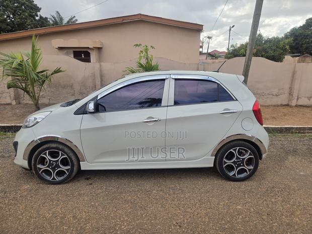 Kia Morning 2012 Off white