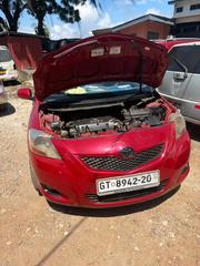 Toyota Yaris 1.5 Automatic 2009 Red for sale