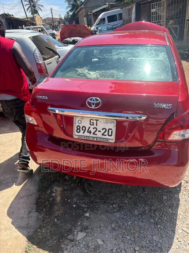 Toyota Yaris 1.5 Automatic 2009 Red