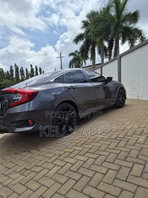 Honda Civic Sport Sedan 2019 Gray