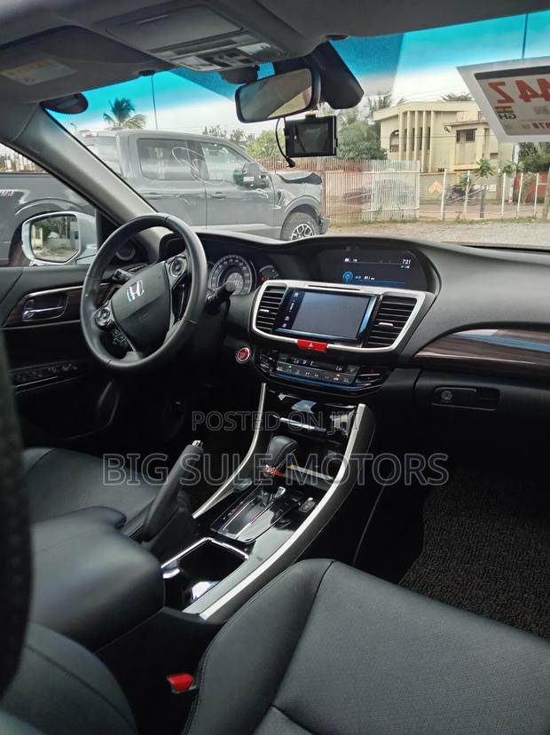 Honda Accord Sport 4dr Sedan FWD (2.4L 4cyl 2A) 2017 Silver