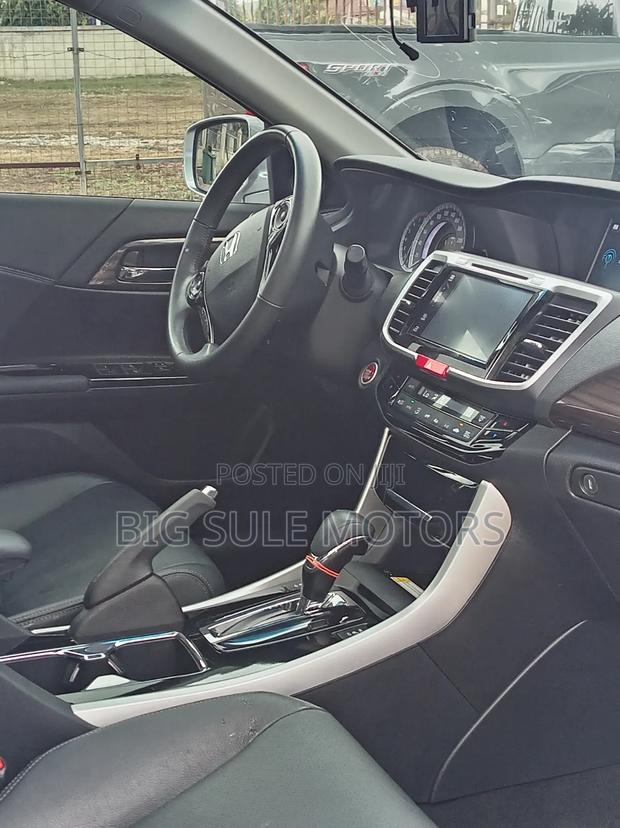 Honda Accord Sport 4dr Sedan FWD (2.4L 4cyl 2A) 2017 Silver