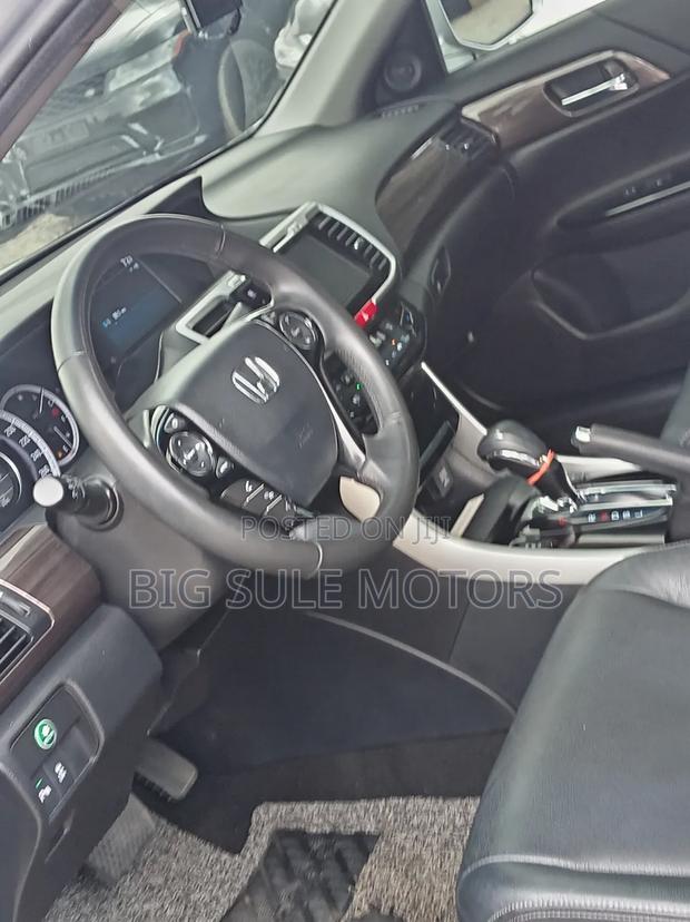 Honda Accord Sport 4dr Sedan FWD (2.4L 4cyl 2A) 2017 Silver