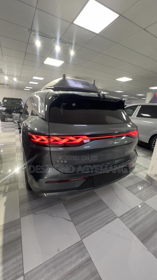 New BYD Tang DM-i 2025 Gray