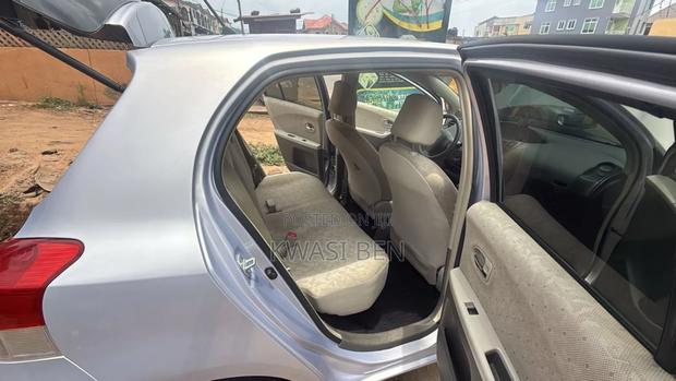 Toyota Vitz 2010 Gray
