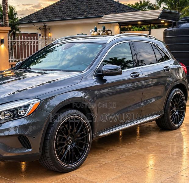 Mercedes-Benz GLA 250 2016 Black