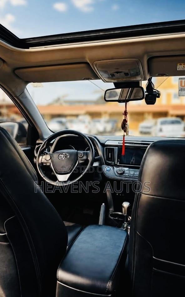 Toyota RAV4 2018 Silver