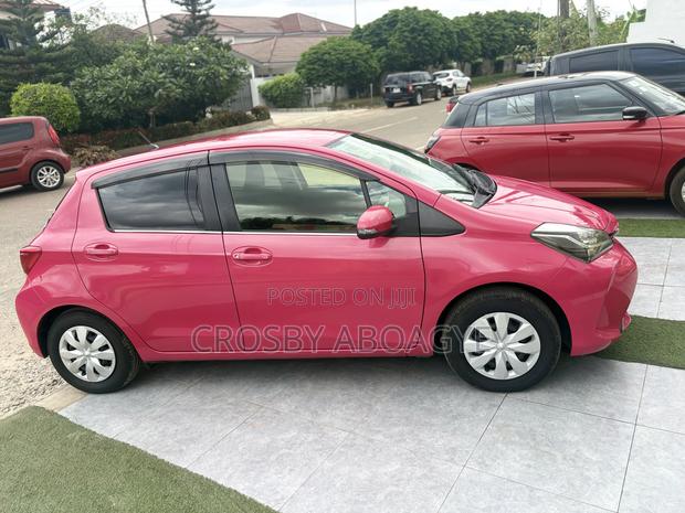 Toyota Vitz 1.3 FWD 5dr 2015 Pink