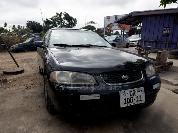 Nissan Sentra 2000 Black