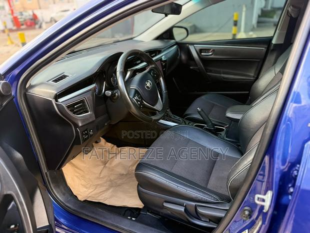 Toyota Corolla S 4dr Sedan (1.8L 4cyl CVT) 2015 Blue