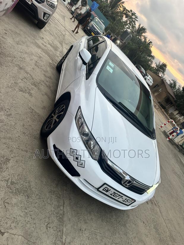Honda Civic 2012 White