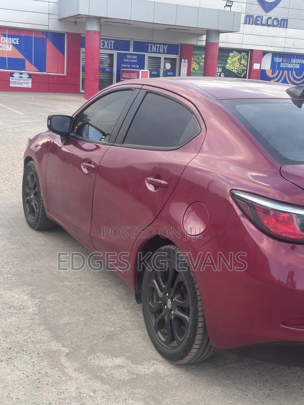Toyota Yaris iA 1.5 FWD 2018 Red
