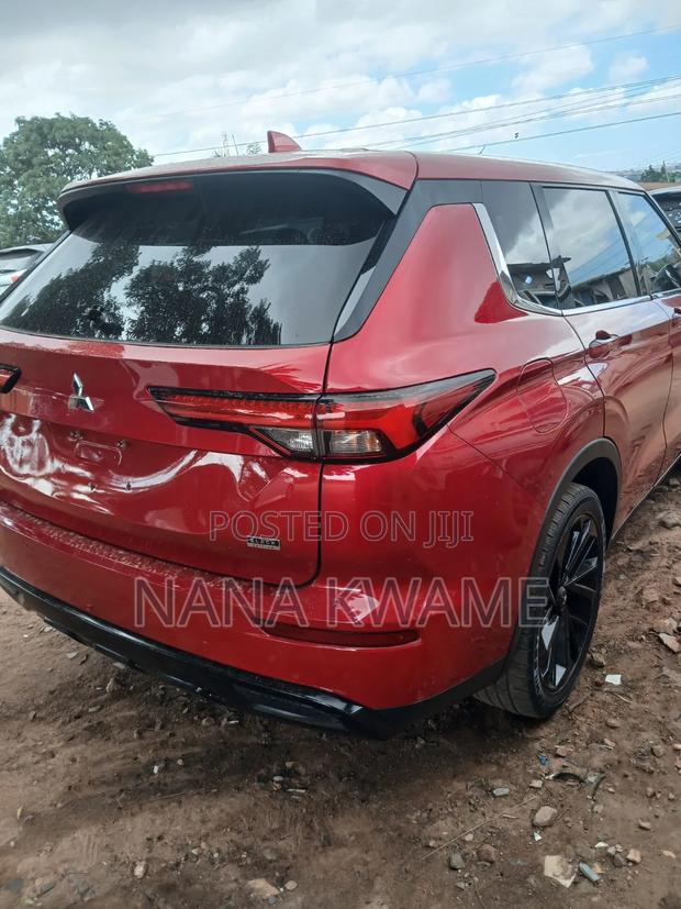 Mitsubishi Outlander Sport 2023 Red