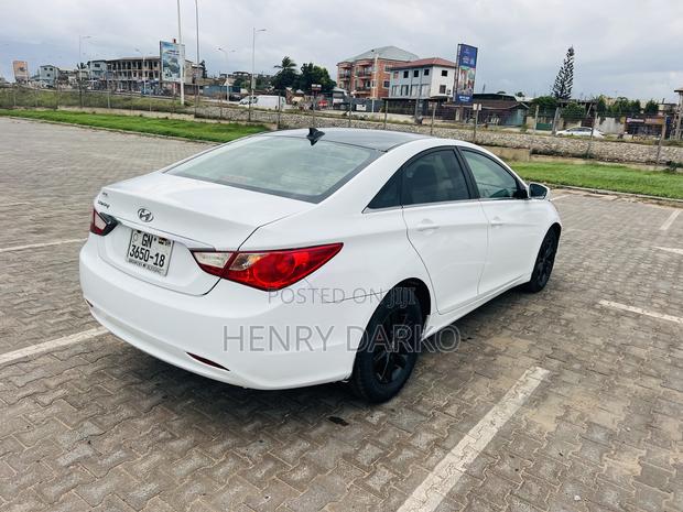 Hyundai Sonata 2012 White