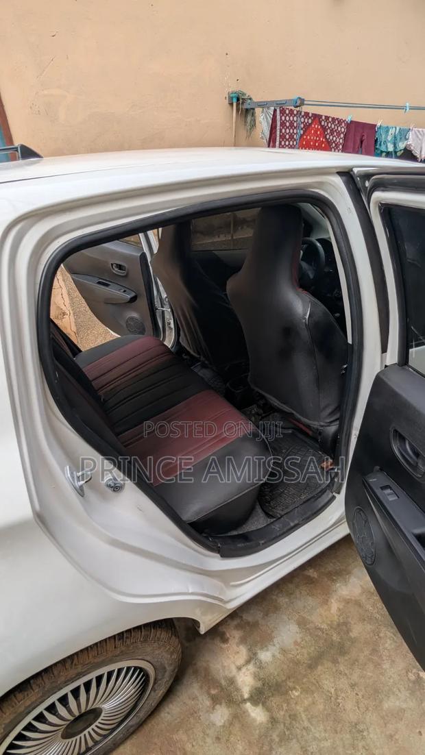 Toyota Vitz 1.3 AWD 3dr 2012 White