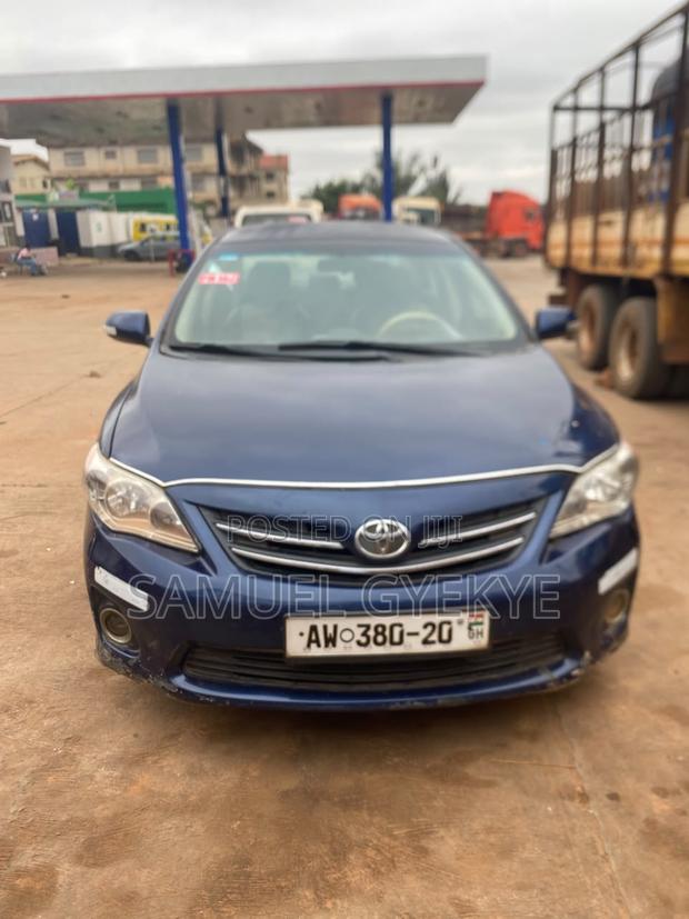 Toyota Corolla 2013 Blue