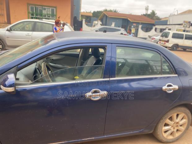 Toyota Corolla 2013 Blue