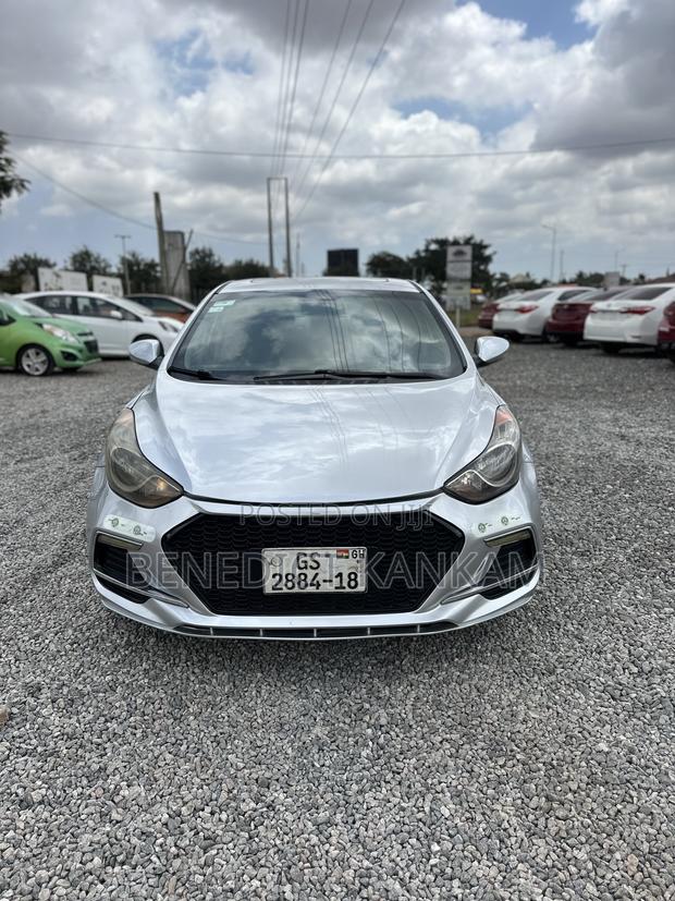 Hyundai Elantra Limited 2012 Silver