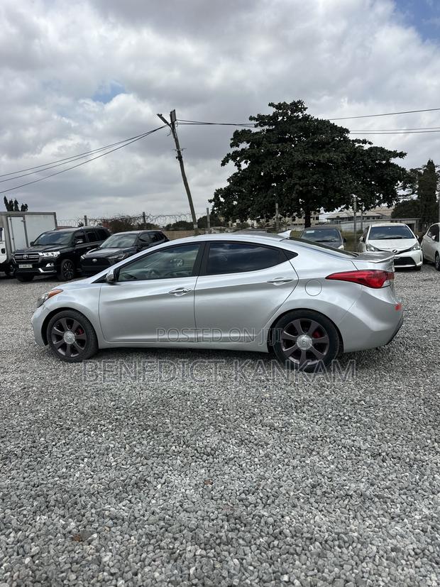 Hyundai Elantra Limited 2012 Silver